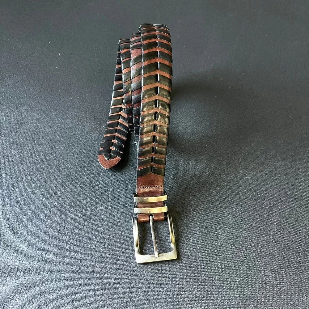 Tommy Bahama Brown Black Woven Leather Belt Chevron Braided Made in USA Size 42